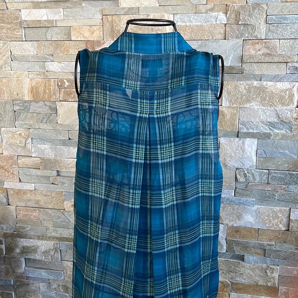 True Religion sheer top - Picture 6 of 6